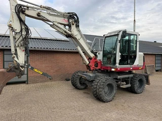 Takeuchi TB 175 W Graafmachine (bj 2008)