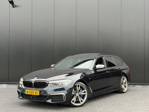 BMW 5 Serie Touring M550d xDrive High Executive M-sport Harman/Kardon | Vierwielsturing | Pano |Trek