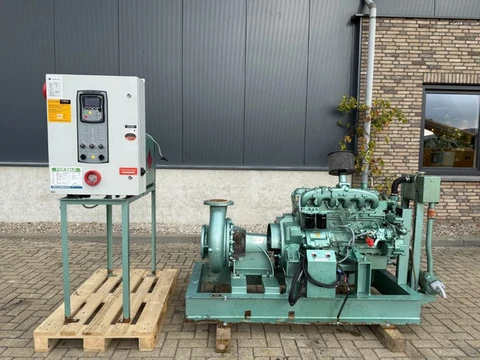 Iveco 8061 C 05.01 Waterpomp 230 m3 / h 9 Bar Waterpump Firepump 214 hours Sprinklerpump