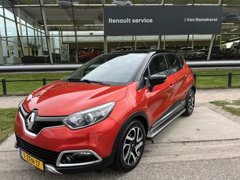 Renault Captur 0.9 TCe Helly Hansen / Trekhaak / Leder / Stoelverw. / Camera / Elek. Ramen V+A / LMV