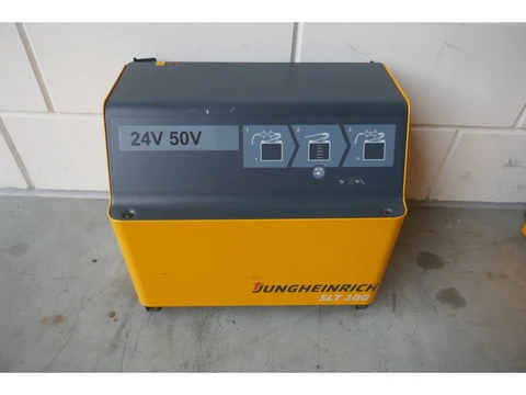 Gebruikte lader palletwagen, stapelaar Jungheinrich 24volt 50Ah