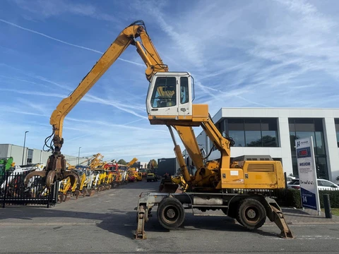 Liebherr A924 (bj 2001)