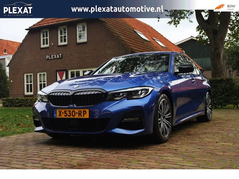 BMW 3-serie 330i High Executive Aut. | M-Pakket | Full Led | Portimao Blau | Stoelverwarming | Histo