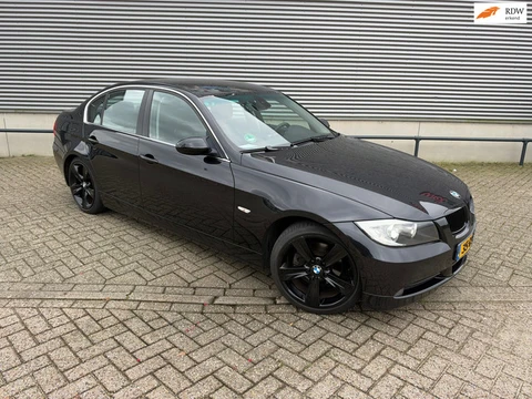 BMW 3-serie 325i Executive AUTOMAAT