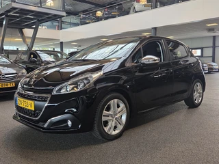 Peugeot 208 1.2 PureTech Signature / Recent nieuwe D riem