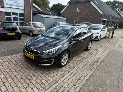 Kia Cee'd Sportswagon 1.6 GDI First Edition