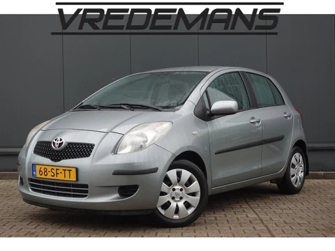 Toyota Yaris 1.3 VVTi Sol AUTOMAAT / NAP / DEALERONDERH.