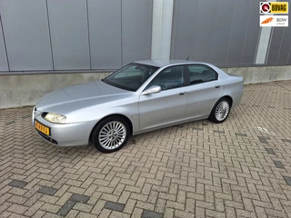 Alfa Romeo 166 3.2 V6 Distinctive