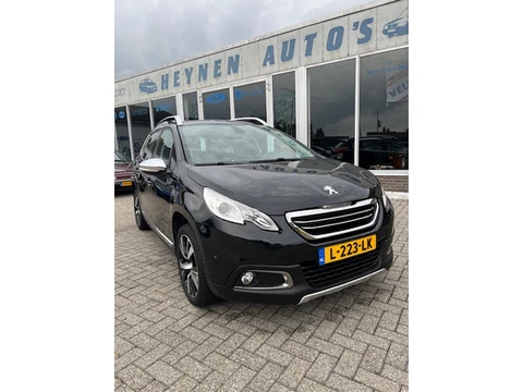 Peugeot 2008 1.2 PureTech Féline