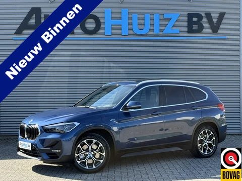BMW X1 xDrive 25e Advantage Panoramadak Trekhaak LED Achteruitrijcamera Navi Pro HiFi-speakersysteem