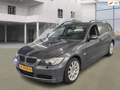 BMW 3-serie Touring 320i Executive AUTOMAAT NAVI PSENSOR CRUISE