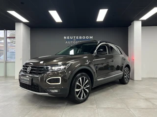 Volkswagen T-Roc 1.5 TSI Sport | ACC | Keyless | Cam | Pano