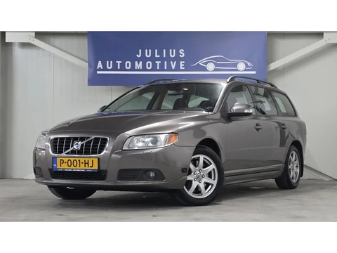 Volvo V70 2.5T Kinetic Onderhoud Leer Trekhaak PerformanceSound Mooi!