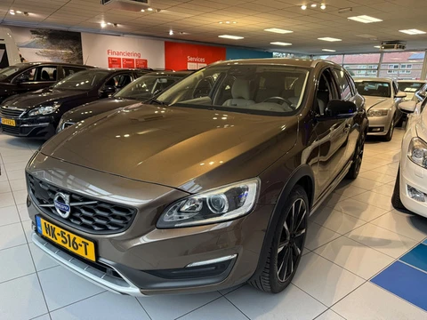 Volvo V60 Cross Country 2.0 D4 Summum