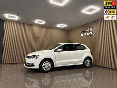 Volkswagen Polo 1.0 First Edition * Navigatie / Cruise control / Bluetooth / Parkeersensoren *