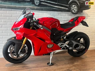 Ducati Panigale V4 S BTW 1EIG carbon NIEUWSTAAT