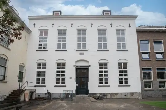 Woning aan de Zwederstraat te Rotterdam