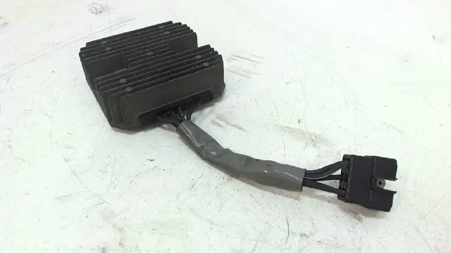 SPANNINGSREGELAAR Suzuki GSX R 600 1995 - 2000
