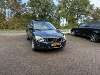 Volvo XC60 2.0 T5 Momentum TREKHAAK NAVI PANO STOELVERWARMING