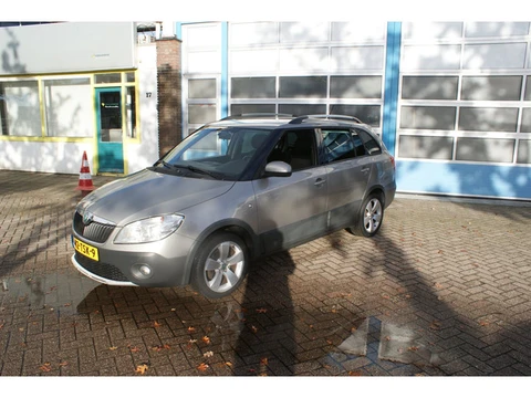 Skoda Fabia Combi 1.2 TSI Scout dis ketting vervangen bij km246292
