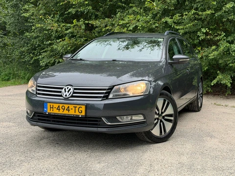Volkswagen Passat Variant 1.4 TSI Highline BlueMotion | Cruise + Clima + Navi Nu € 3.500,-!!!