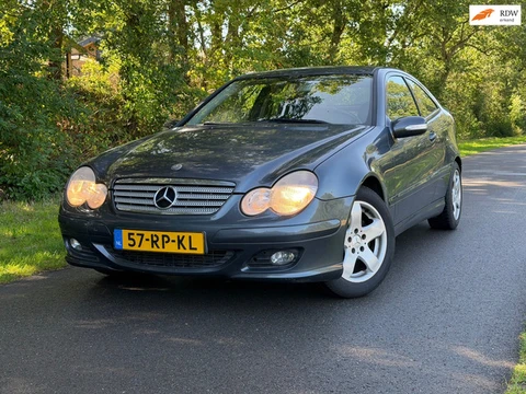 Mercedes-Benz C-klasse Sportcoupé 180 K. | Cruise control + Lederen bekleding