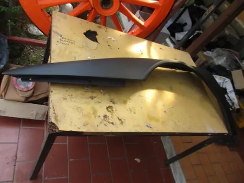 Front left fender Ferrari Testarossa