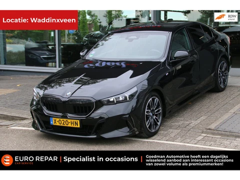 BMW 5-serie 520i M-PAKKET NETTO EXPORT PRICE 30995,-