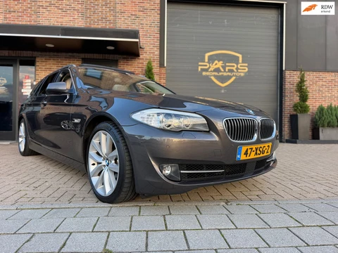 BMW 5-serie Touring 535i High Executive Panorama Dak head up display Softclose keyless entry Navi ze