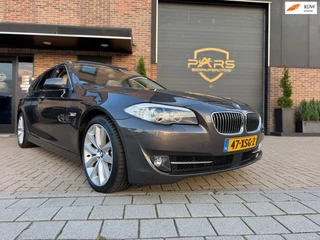 BMW 5-serie Touring 535i High Executive Panorama Dak head up display Softclose keyless entry Navi ze