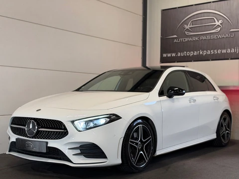 Mercedes-Benz A-klasse 200 AMG Pano, Cruise Control, Multibeam, Sfeerverlichting, Elek Stoelen, Acht