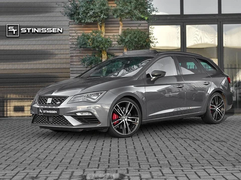 SEAT Leon ST 2.0 TSI 4DRIVE CUPRA Schaalstoelen Pano Camera 19 inch Velgen