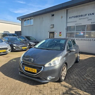 PEUGEOT 208  208 1.2VTI 60KW ALLURE / Trekhaak / 