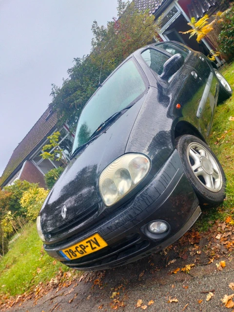 Renault Clio 1.4 met APK t/m mei 27