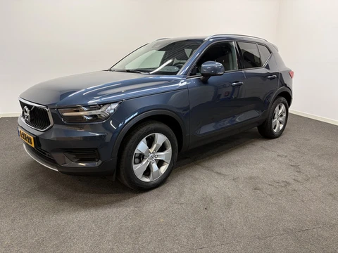 Volvo XC40 T2 AUT Momentum Business Pro Adapt. Cruise/ Apple CarPlay/ Camera/ Stoel en Stuur verw.