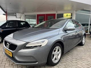VOLVO V40 2.0 T2 Momentum  122 PK  Led Koplampen  Navi  Bluetooth  Onderhoudshistorie