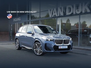 BMW X1 xDrive30e M Sportpakket Panorama Head-Up Camera 360 Adaptieve LED 20" LM Velgen