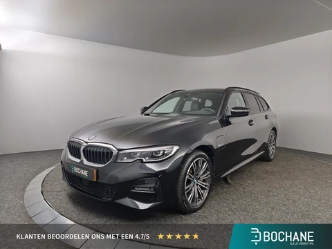 BMW 3-serie Touring 330e Business Edition Plus M-sport | ZWARTE HEMEL | WEGKLAPBARE TREKHAAK | NAVI 