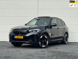 BMW IX3 High Exe 80kWh Org NL Pano Head up HK SOH 98,3% Apple 360 Cam Mem seats Dodehoek detectie La