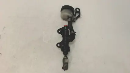 REMPOMP ACHTER Triumph Sprint ST 955 1999 - 2005