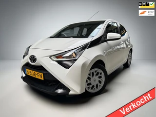 Toyota Aygo 1E EIGENAAR NL AUTO NAP APPLE/CARPLAY CAMERA LED BLUETOOTH AIRCO X-PLAY AUTOMAAT!!