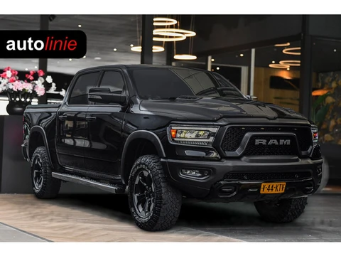 Dodge Ram 1500 5.7 V8 4x4 Crew Cab REBEL, BTW, Panorama, Full!