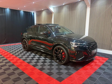 Audi Q3 Sportback TFSI RS 400 pk BJ 2024 Pano / Sonos / 360Cam / RS Stiksels /