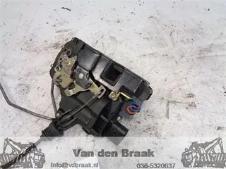 Seat Leon 1999-2006 Deurslot rechts voorzijde
