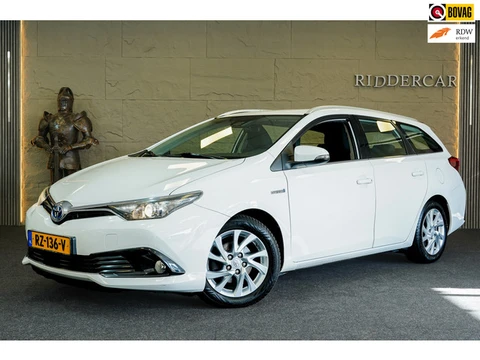 Toyota Auris 1.8 Hybrid Dynamic|GARANTIE|NAVI|CRUISE|VELGEN|CAMERA|BLUETOOTH