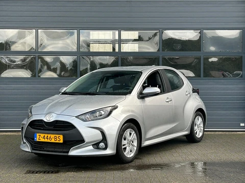 TOYOTA YARIS 1.5 HYBRID 115 ACTIVE I AUTOMAAT I APPLE CARPLAY I P-CAMERA I ADAPTIVE CRUISE CONTROL