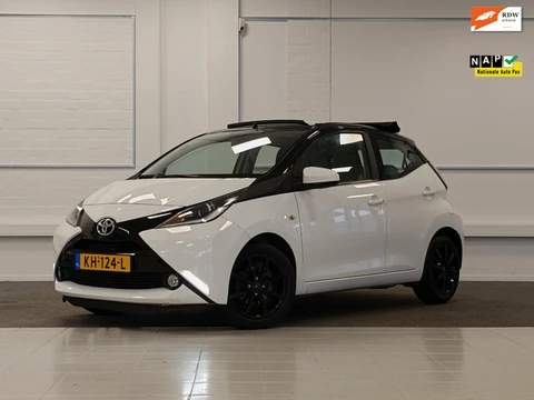 Toyota Aygo 1.0i VVT-i x-wave Vouwdak Camera Garantie Mooi!