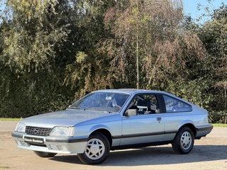 Opel Monza 2.5i, SCHUIFDAK, VELOURS BEKLEDING