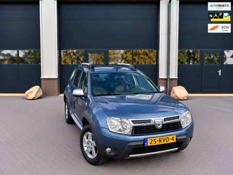 Dacia Duster 1.6 Lauréate 2wd - Airco - LM - Trekhaak - Eerste eigenaar - Distributie riem vervangen