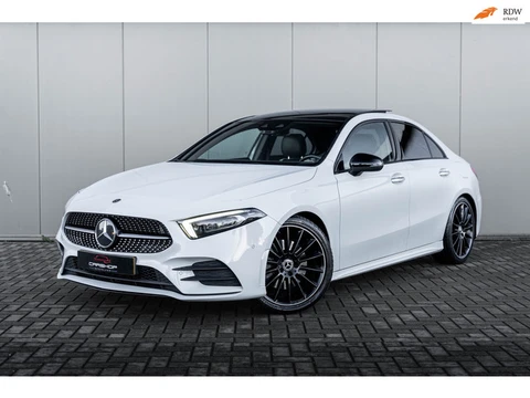 Mercedes-Benz A-klasse 220 Premium Plus AMG/PANO/SFEER/FULL